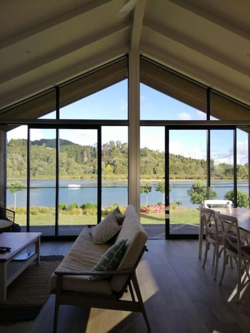Purangi Waterfront Retreat Apartment Cooks Beach Exterior photo
